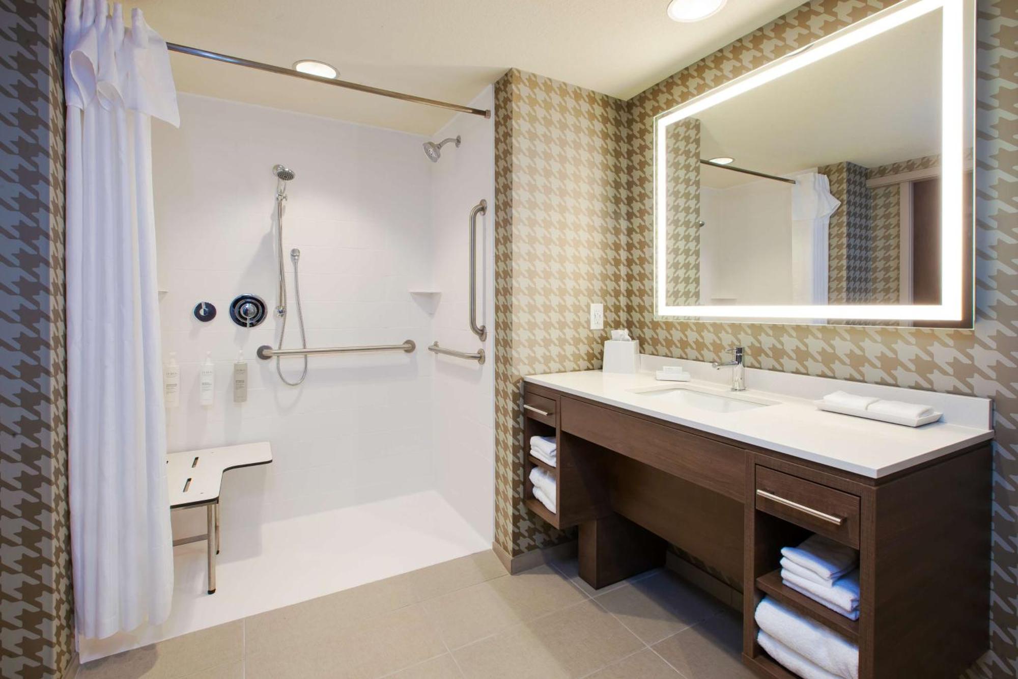 Home2 Suites By Hilton Grand Rapids South Byron Center Экстерьер фото